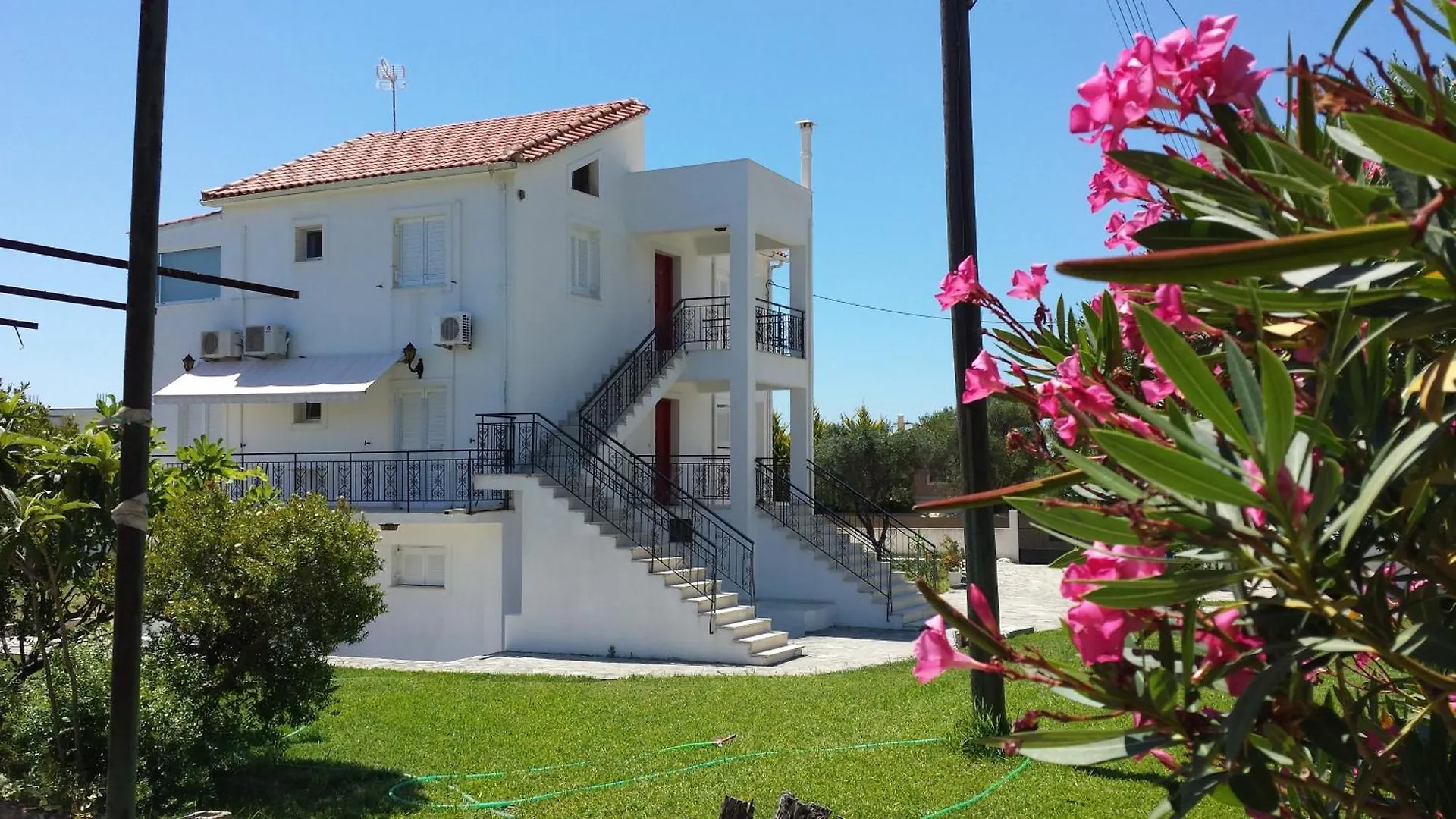 Eva Apartments Svoronata